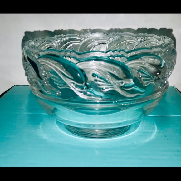 New Tiffany Dolphin Scalloped Rim Art Glass Bowl - Picture 16 of 16